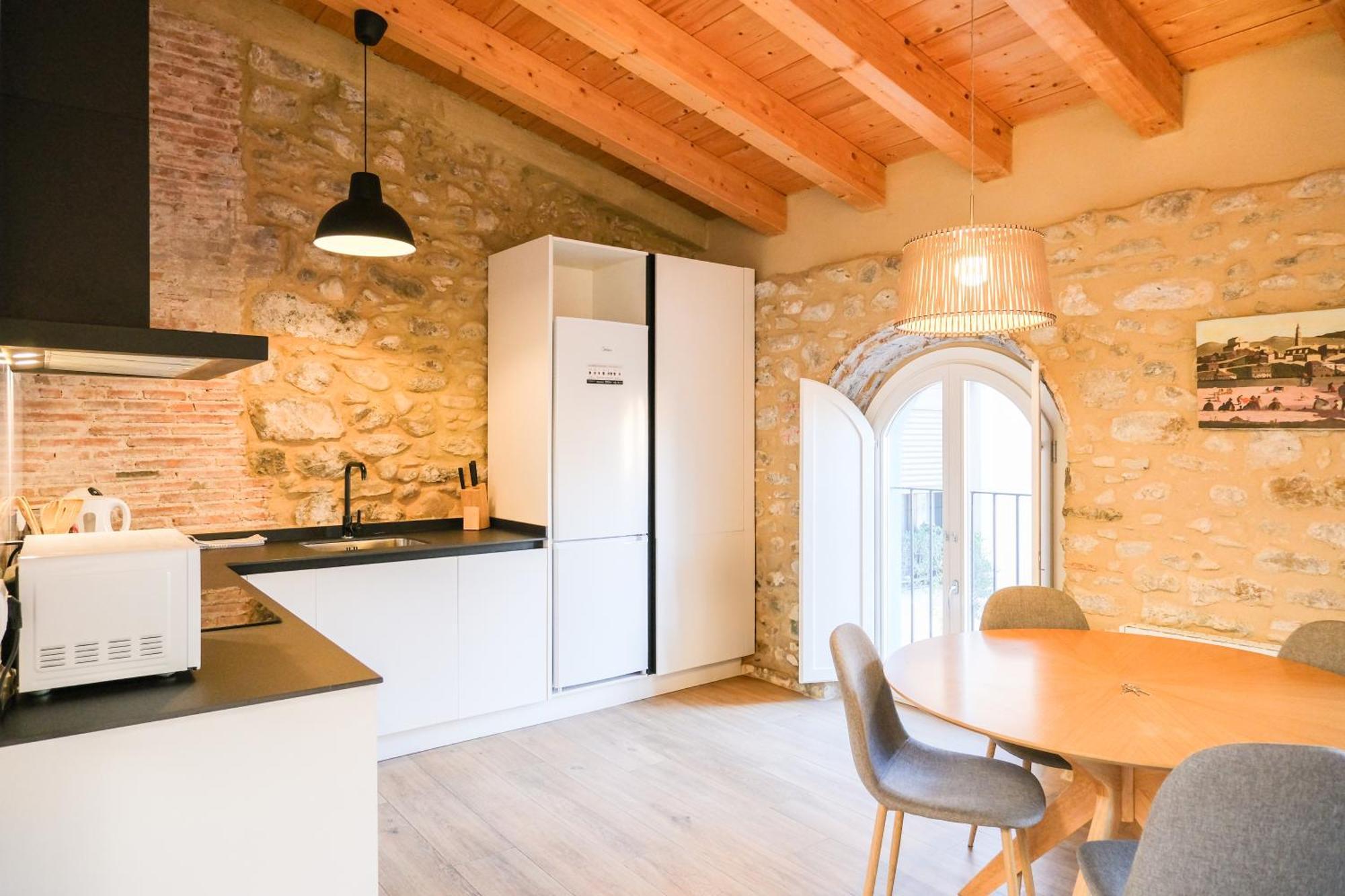 Ganganell Atic Apartamento Con Terraza En Besalu Exterior photo