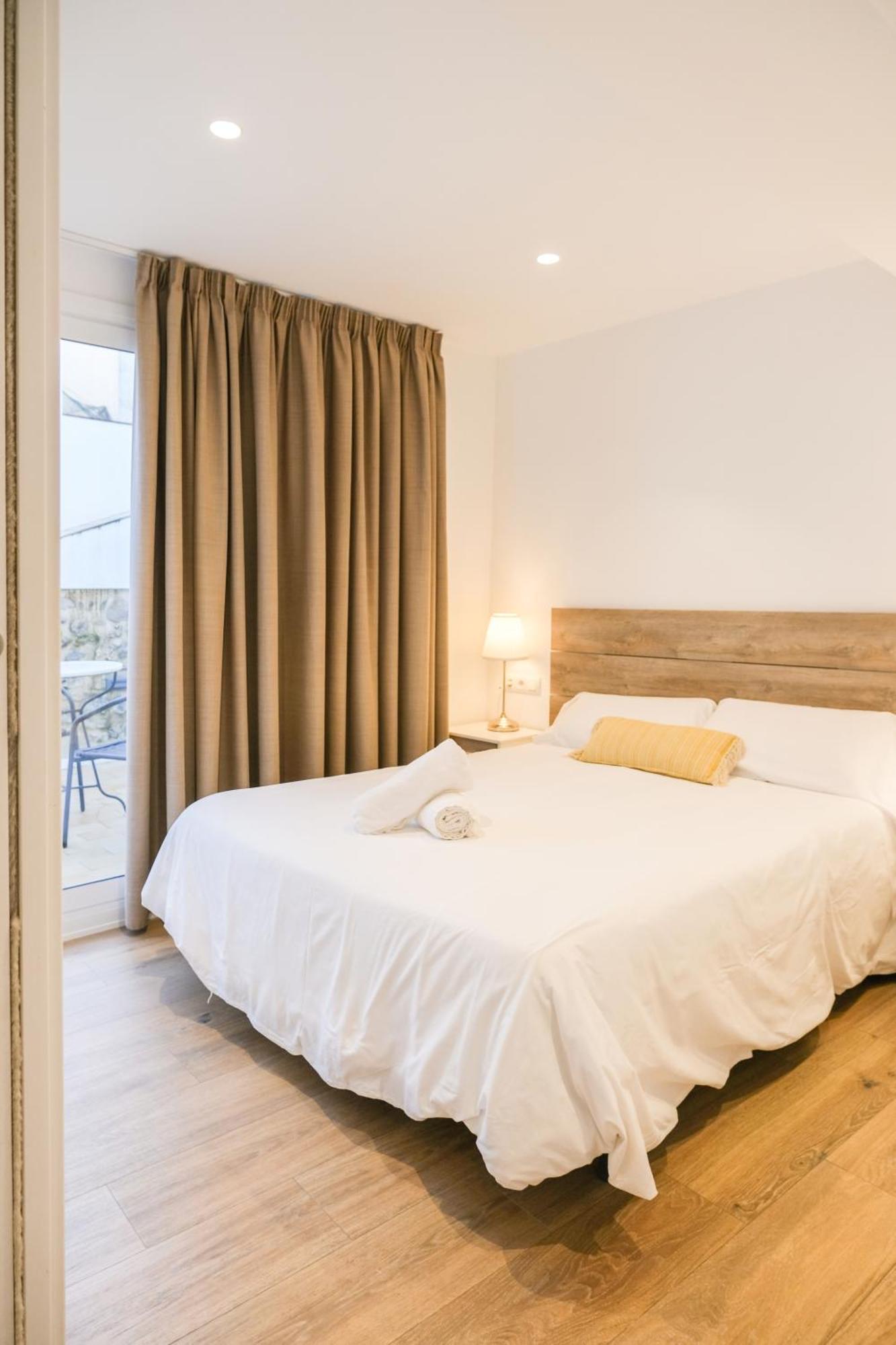 Ganganell Atic Apartamento Con Terraza En Besalu Exterior photo