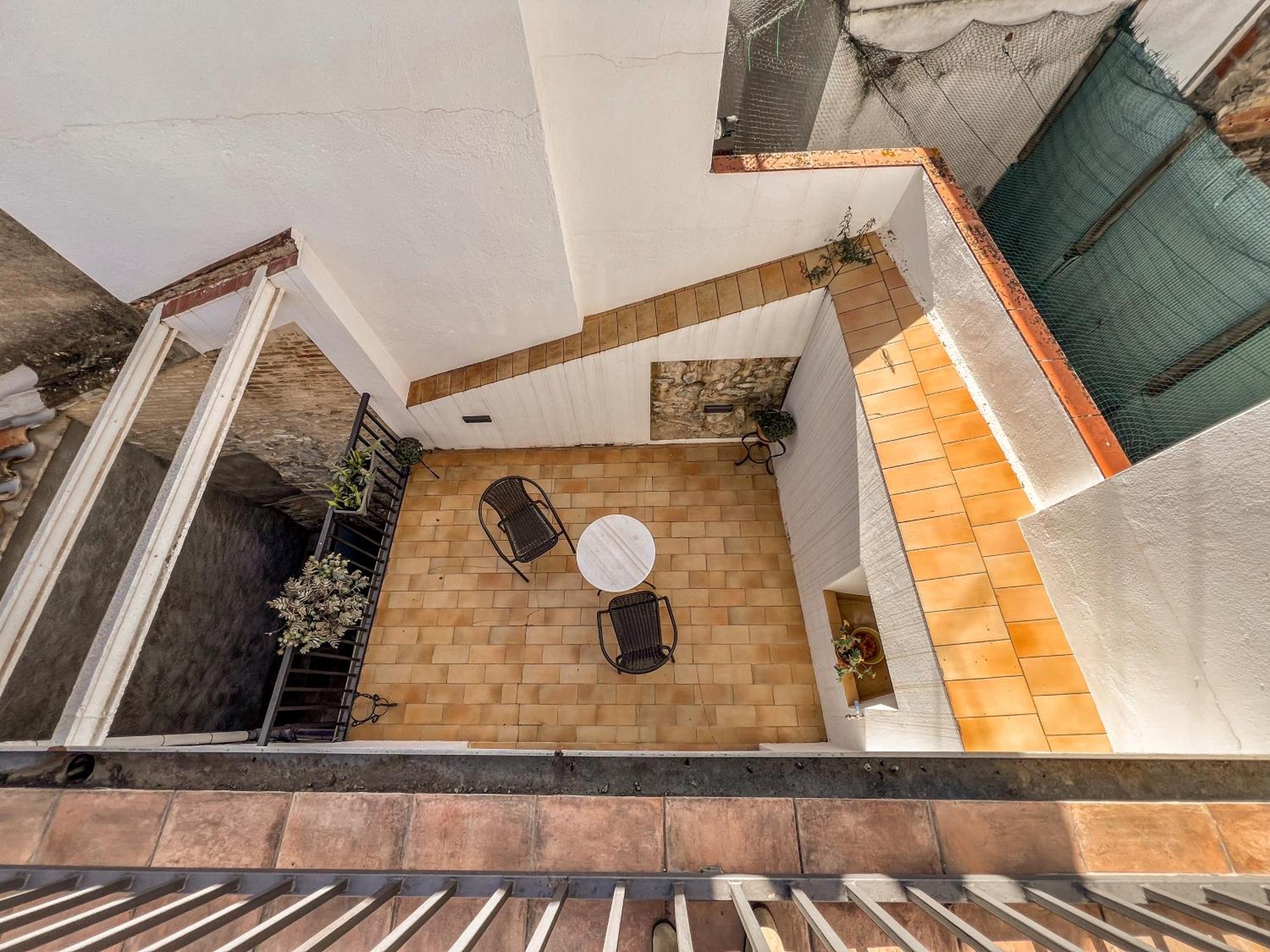 Ganganell Atic Apartamento Con Terraza En Besalu Exterior photo